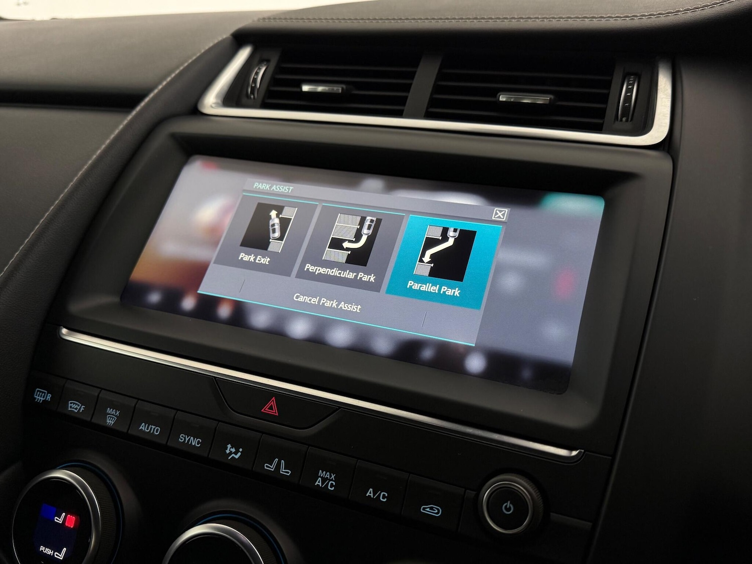 Used Jaguar E-Pace 2018 for sale - 77246683: Photo 26