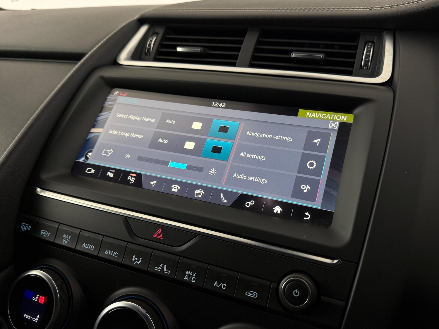 Used Jaguar E-Pace 2018 for sale - 77246683: Photo 30