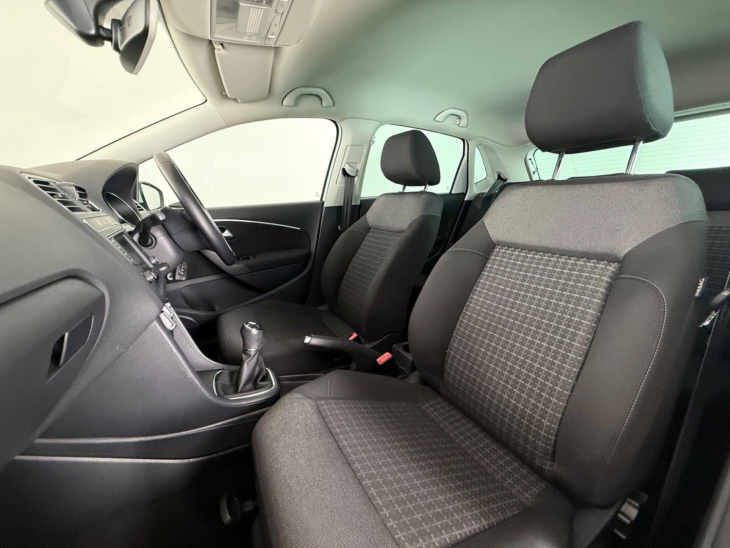 Used Volkswagen Polo 2017 for sale - 77243348: Photo 14