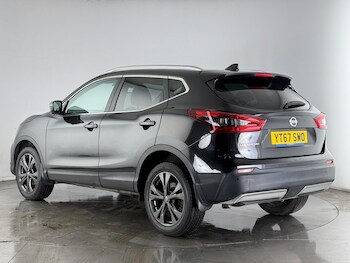 Used Nissan Qashqai 2017 for sale - 77268222: Photo