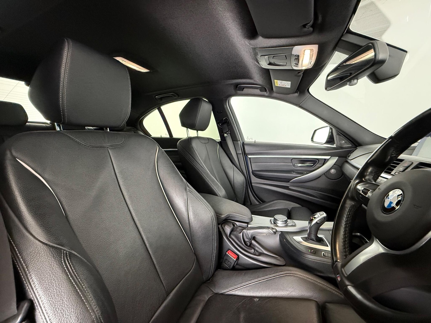 Used BMW 3 Series 2018 for sale - 77387822: Photo 11