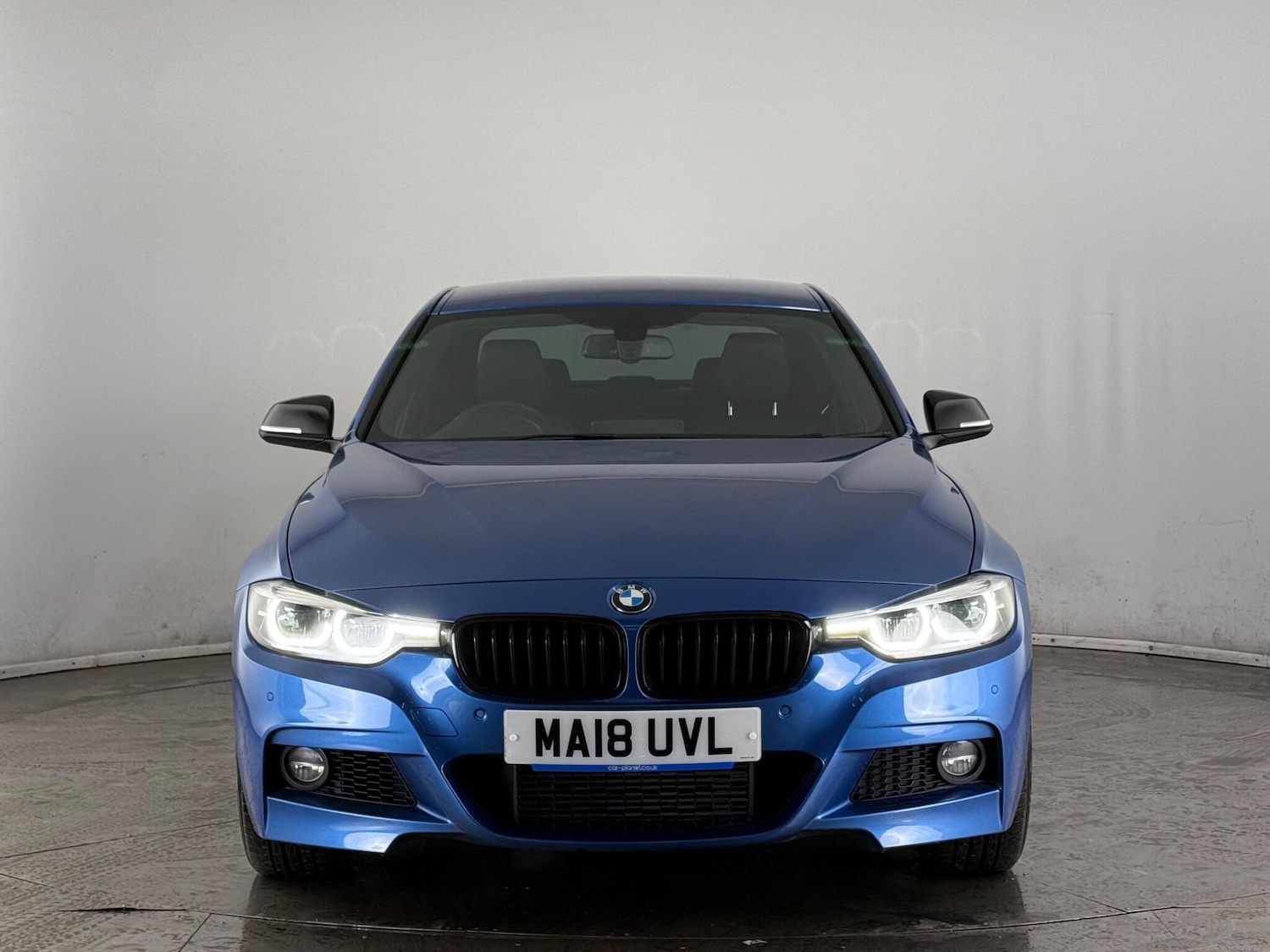 Used BMW 3 Series 2018 for sale - 77387822: Photo 2