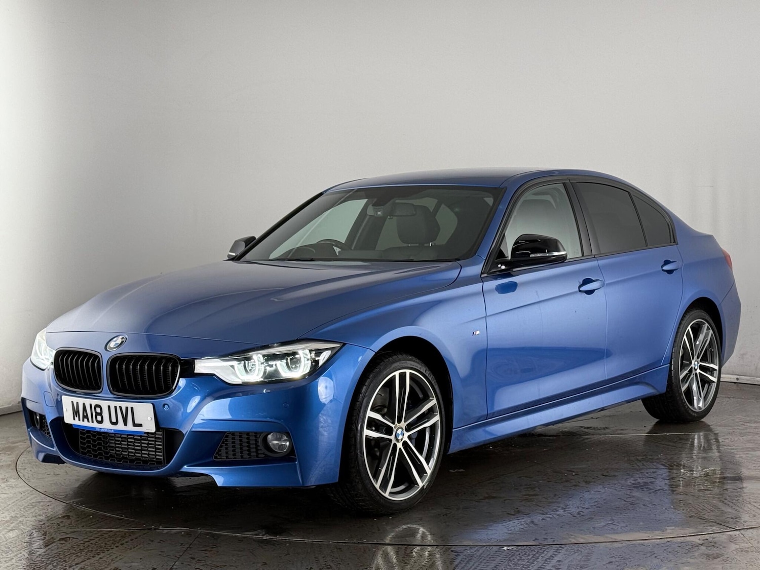 Used BMW 3 Series 2018 for sale - 77387822: Photo 3