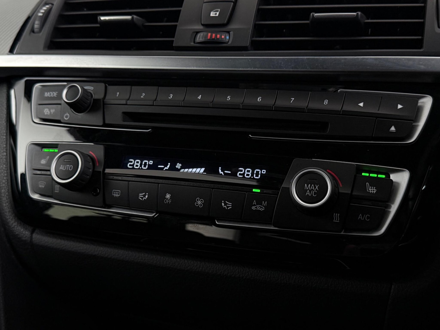 Used BMW 3 Series 2018 for sale - 77387822: Photo 32