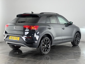 Used Volkswagen T-Roc 2021 for sale - 76538173: Photo