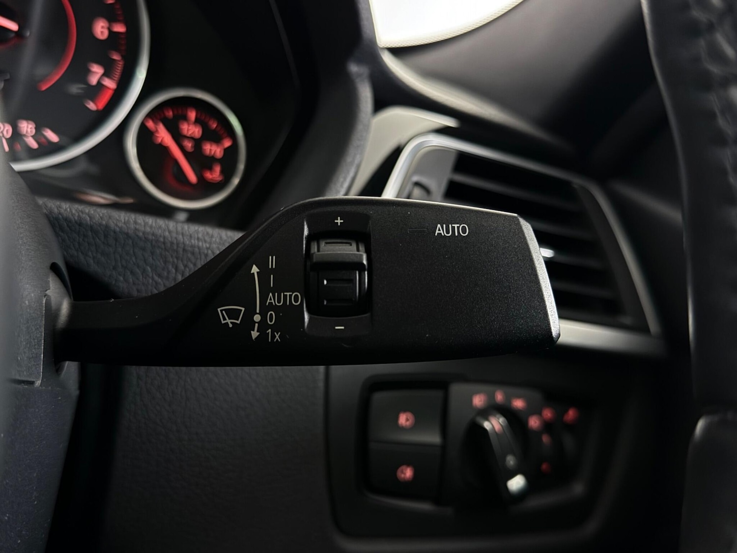 Used BMW 3 Series 2019 for sale - 77246460: Photo 23