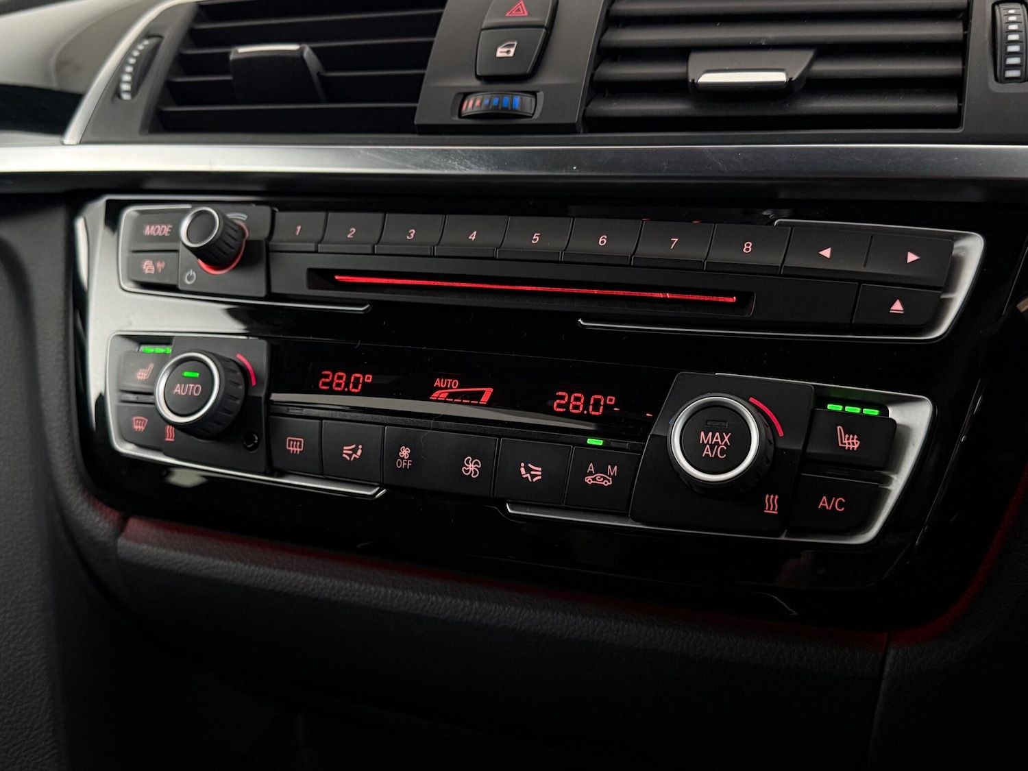 Used BMW 3 Series 2019 for sale - 77246460: Photo 32