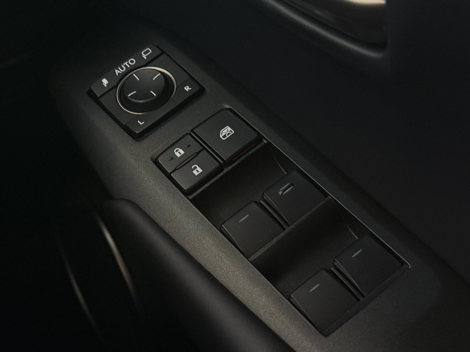 Used Lexus NX 2017 for sale - 77769870: Photo 23