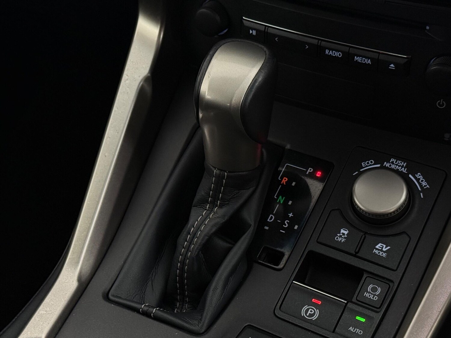 Used Lexus NX 2017 for sale - 77769870: Photo 25