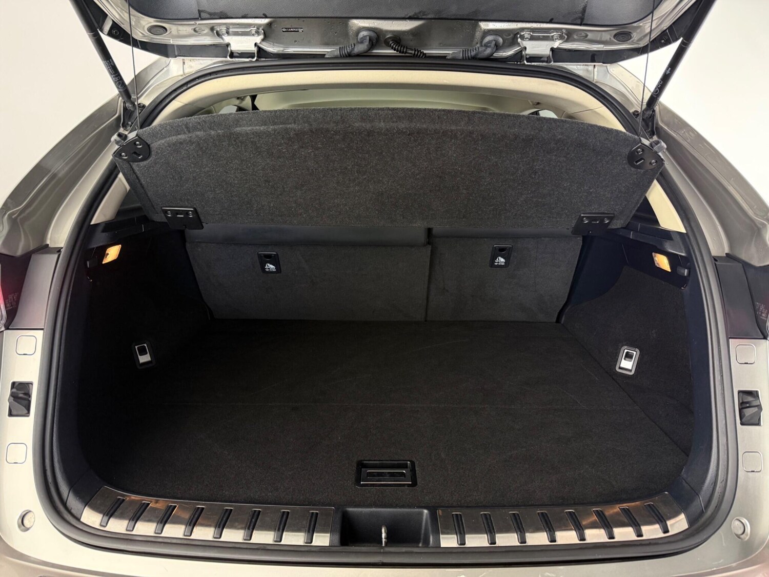 Used Lexus NX 2017 for sale - 77769870: Photo 9