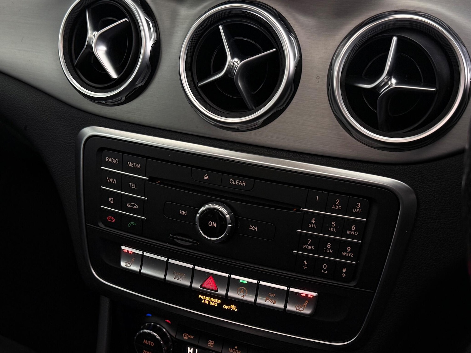 Used Mercedes-Benz GLA 2018 for sale - 77221927: Photo 34