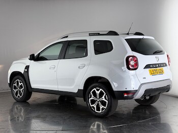 Used Dacia Duster 2020 for sale - 76467041: Photo
