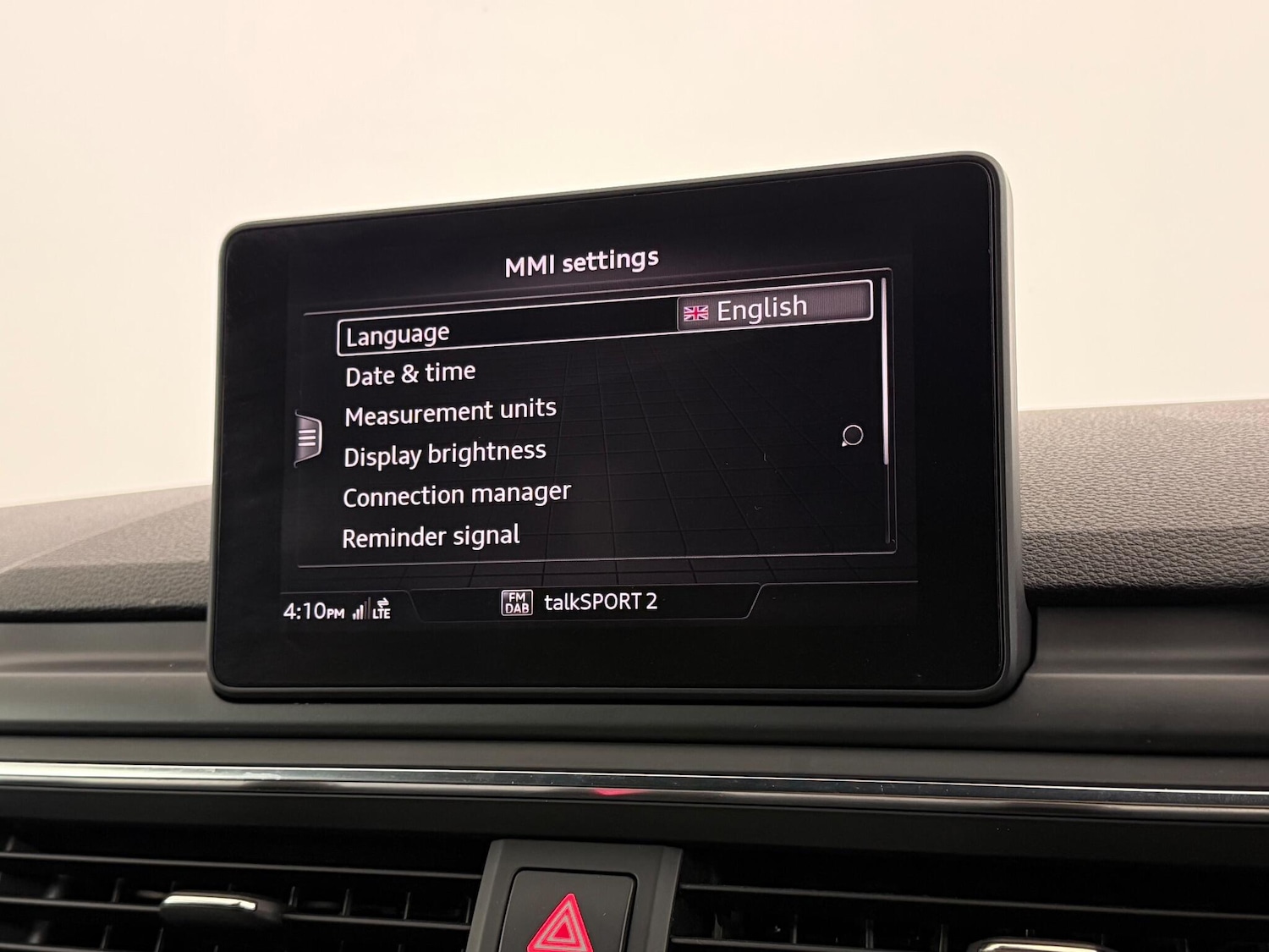 Used Audi A4 2017 for sale - 77182394: Photo 26