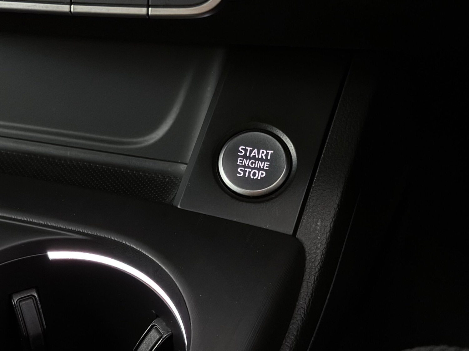 Used Audi A4 2017 for sale - 77182394: Photo 31