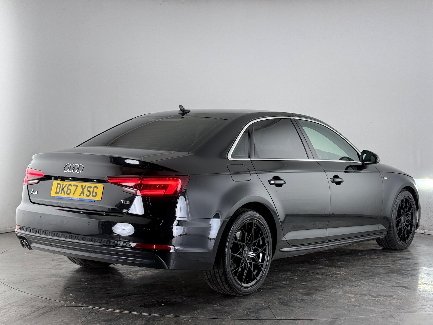 Used Audi A4 2017 for sale - 77182394: Photo 6