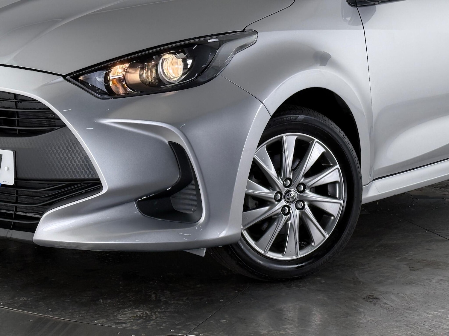 Used Toyota Yaris 2022 for sale - 77246835: Photo 35