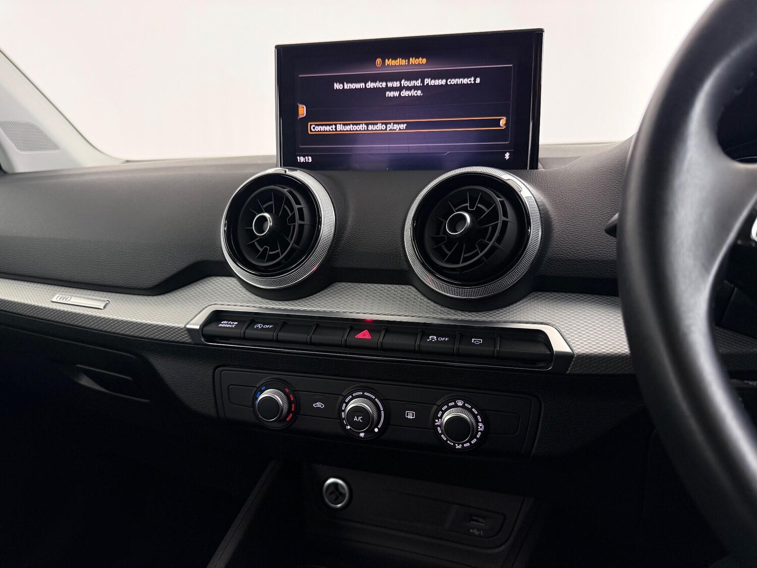 Used Audi Q2 2022 for sale - 76467171: Photo 40