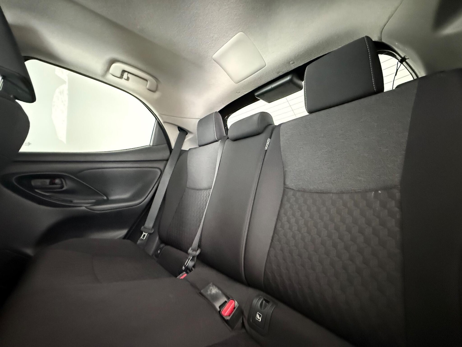 Used Toyota Yaris 2022 for sale - 77182335: Photo 12