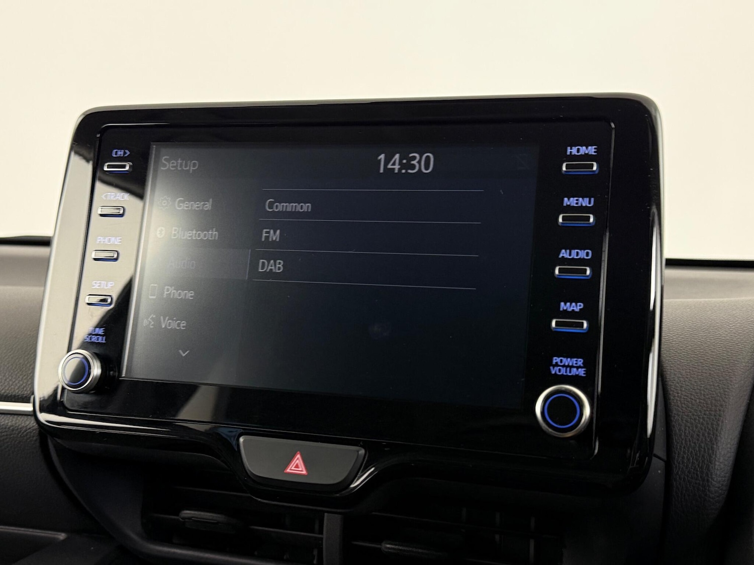 Used Toyota Yaris 2022 for sale - 77182335: Photo 23