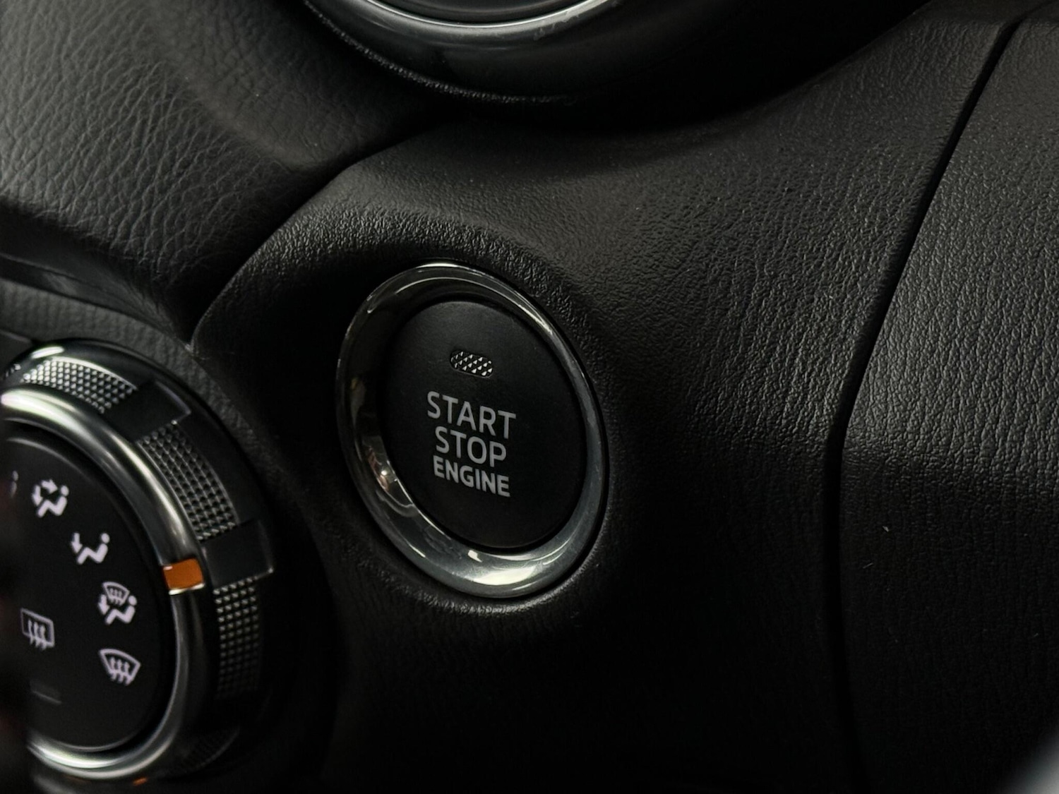 Used Mazda MX-5 2018 for sale - 76772016: Photo 30