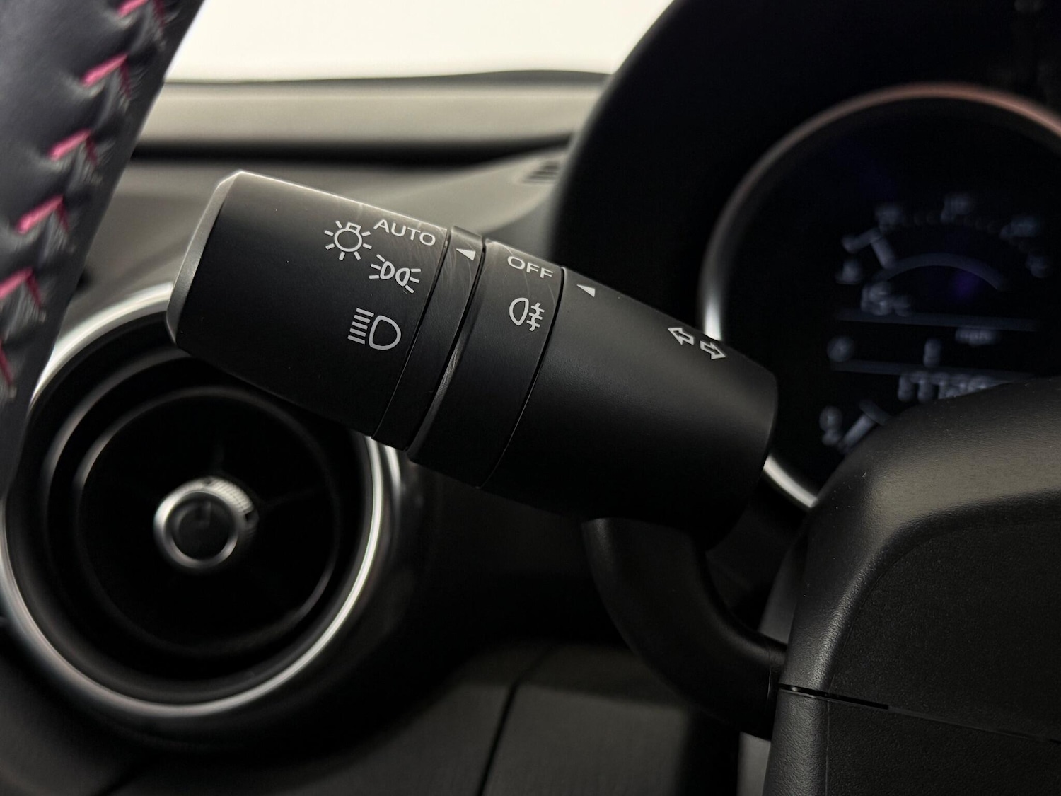 Used Mazda MX-5 2018 for sale - 76772016: Photo 31