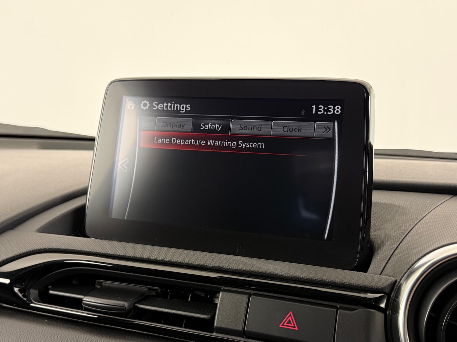 Used Mazda MX-5 2018 for sale - 76772016: Photo 40