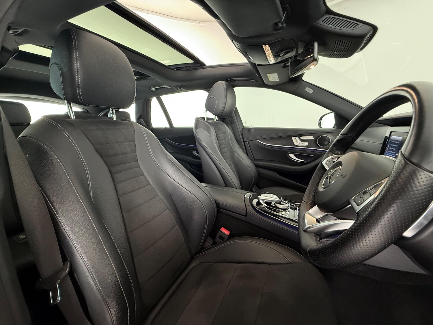 Used Mercedes-Benz E Class 2018 for sale - 77243984: Photo 13