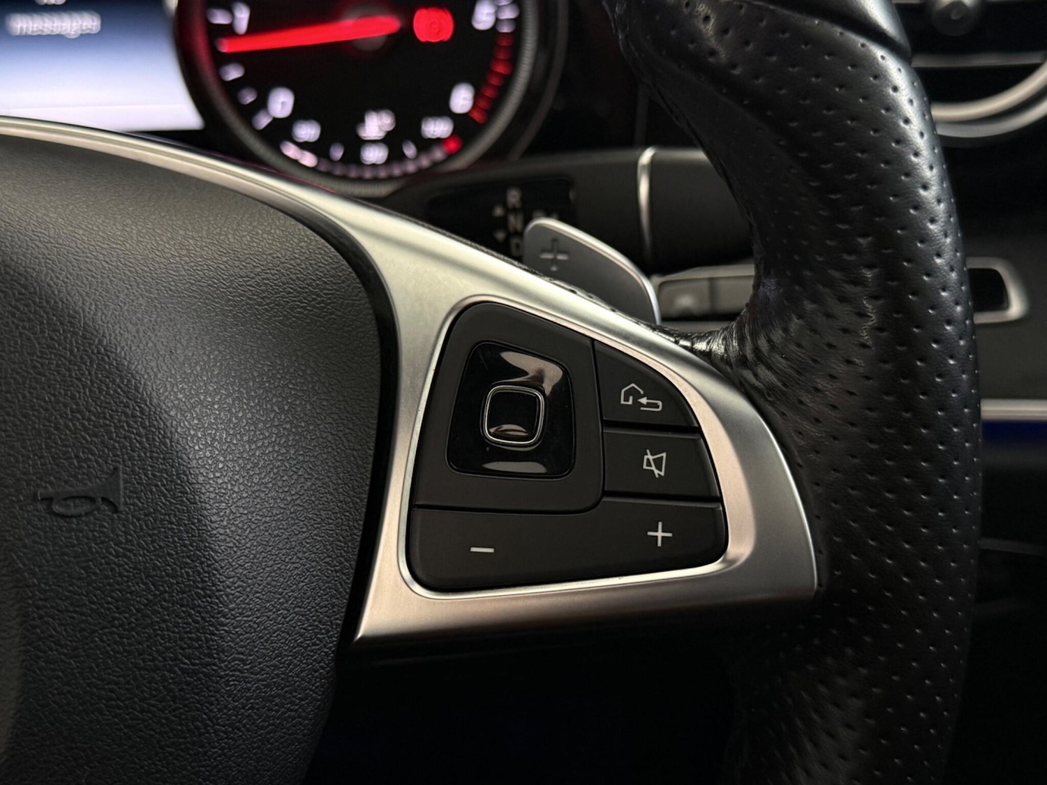 Used Mercedes-Benz E Class 2018 for sale - 77243984: Photo 21