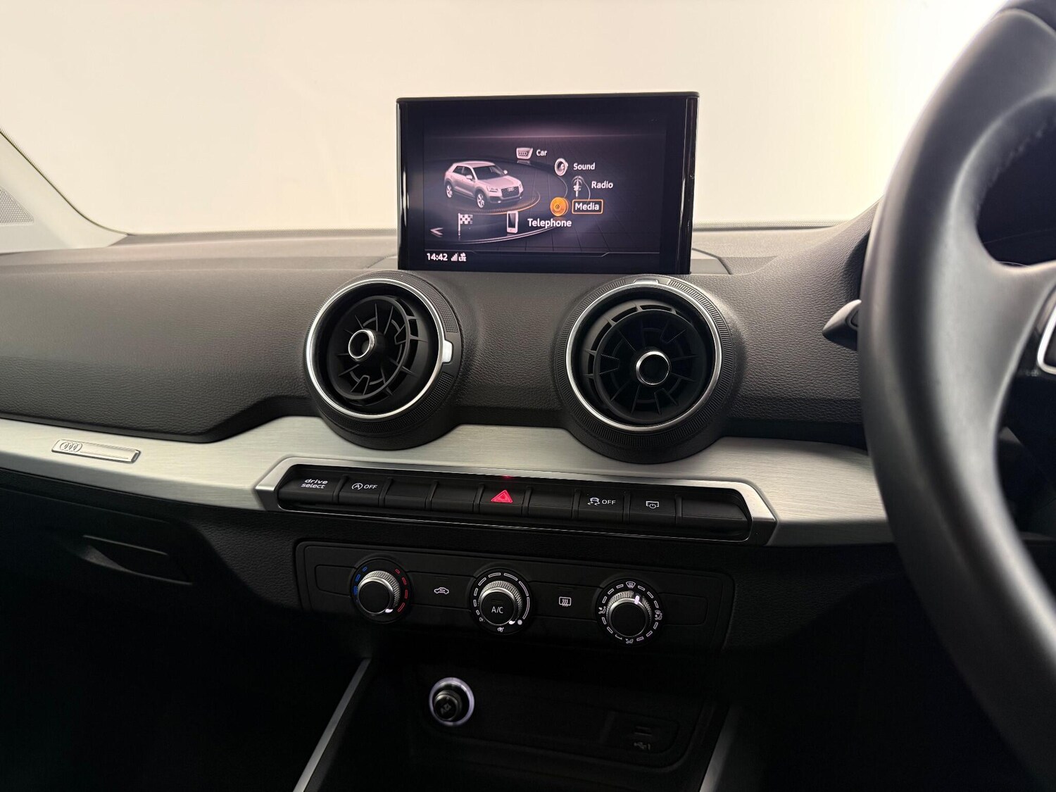 Used Audi Q2 2019 for sale - 76727375: Photo 41