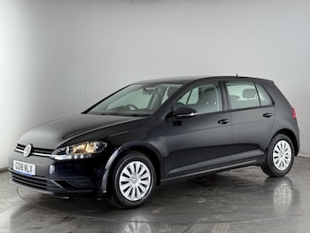 Used Volkswagen Golf 2018 for sale - 75479368: Photo