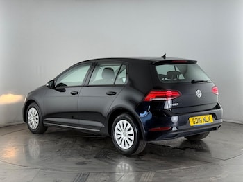 Used Volkswagen Golf 2018 for sale - 75479368: Photo