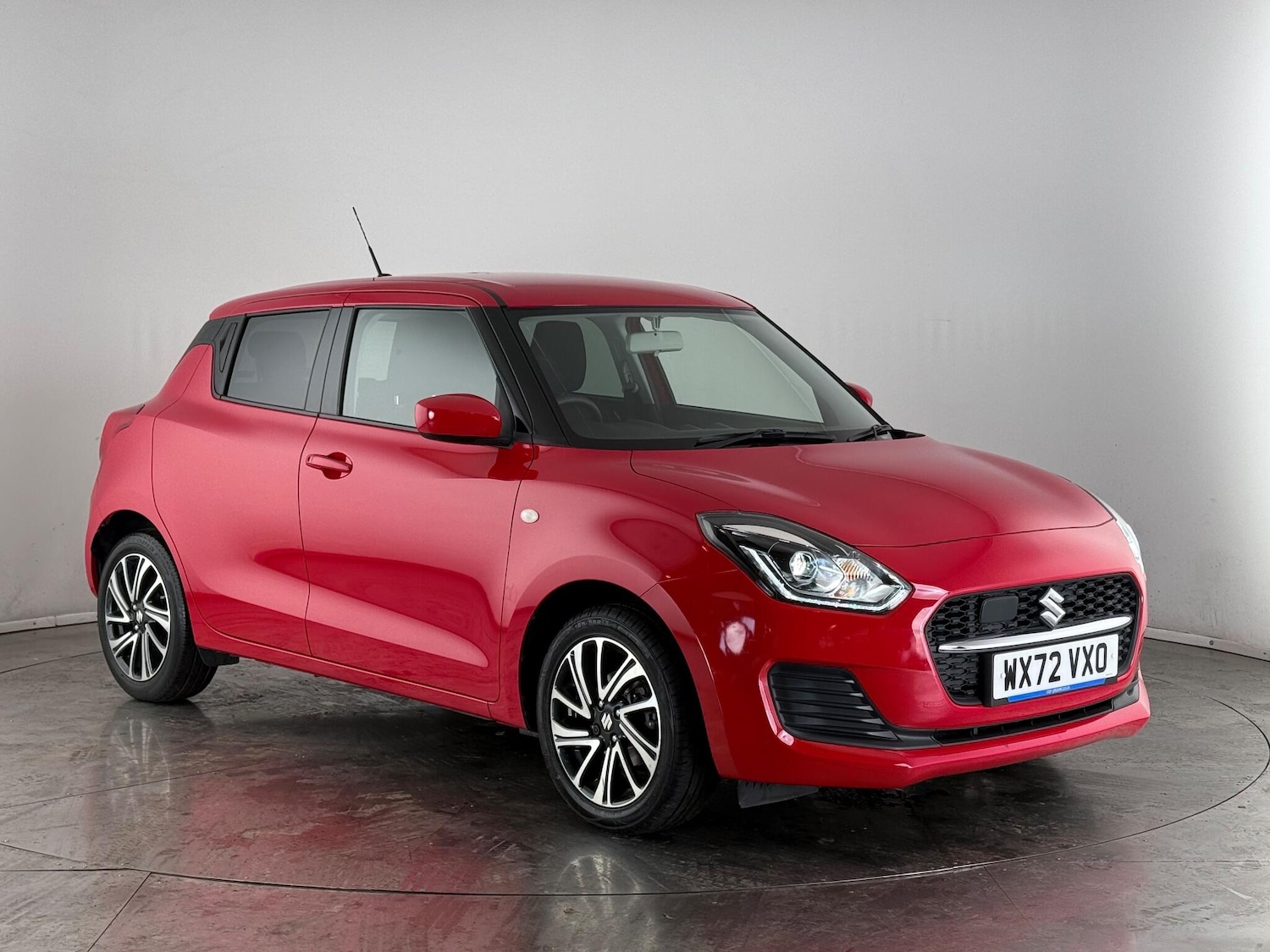 Used Suzuki Swift 2023 for sale - 76467396: Photo 1