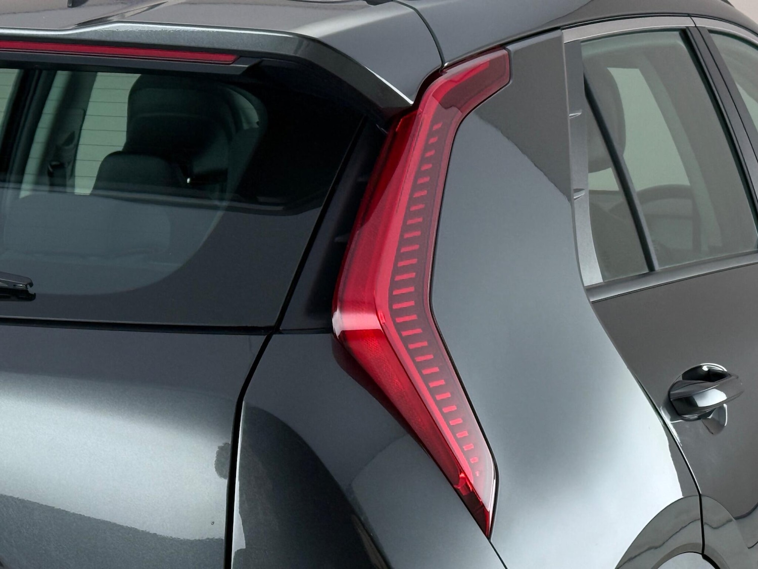 Used Kia Niro 2023 for sale - 78132064: Photo 8