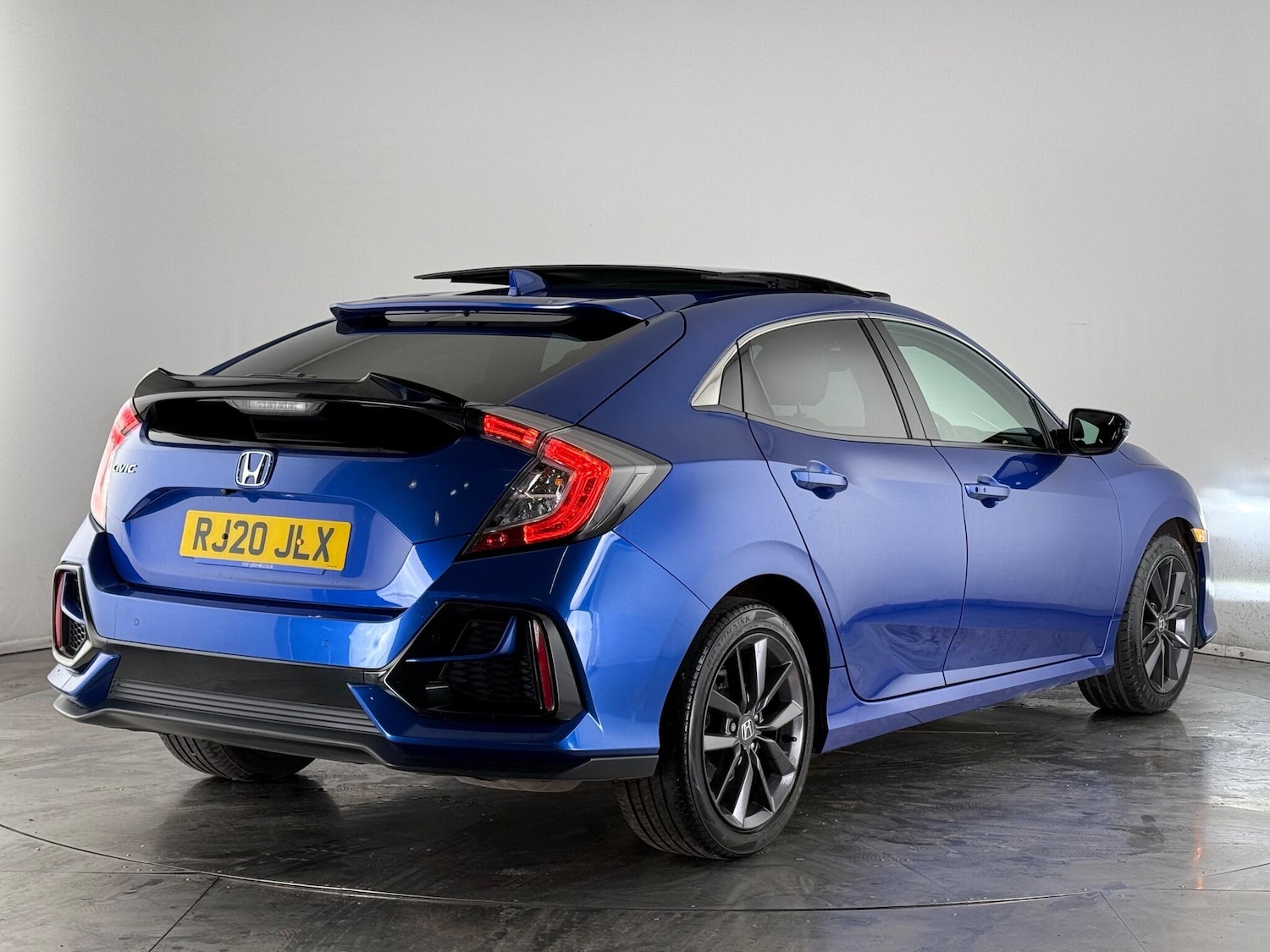 Used Honda Civic 2020 for sale - 77222062: Photo 3