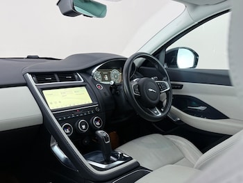 Used Jaguar E-Pace 2018 for sale - 79013222: Photo