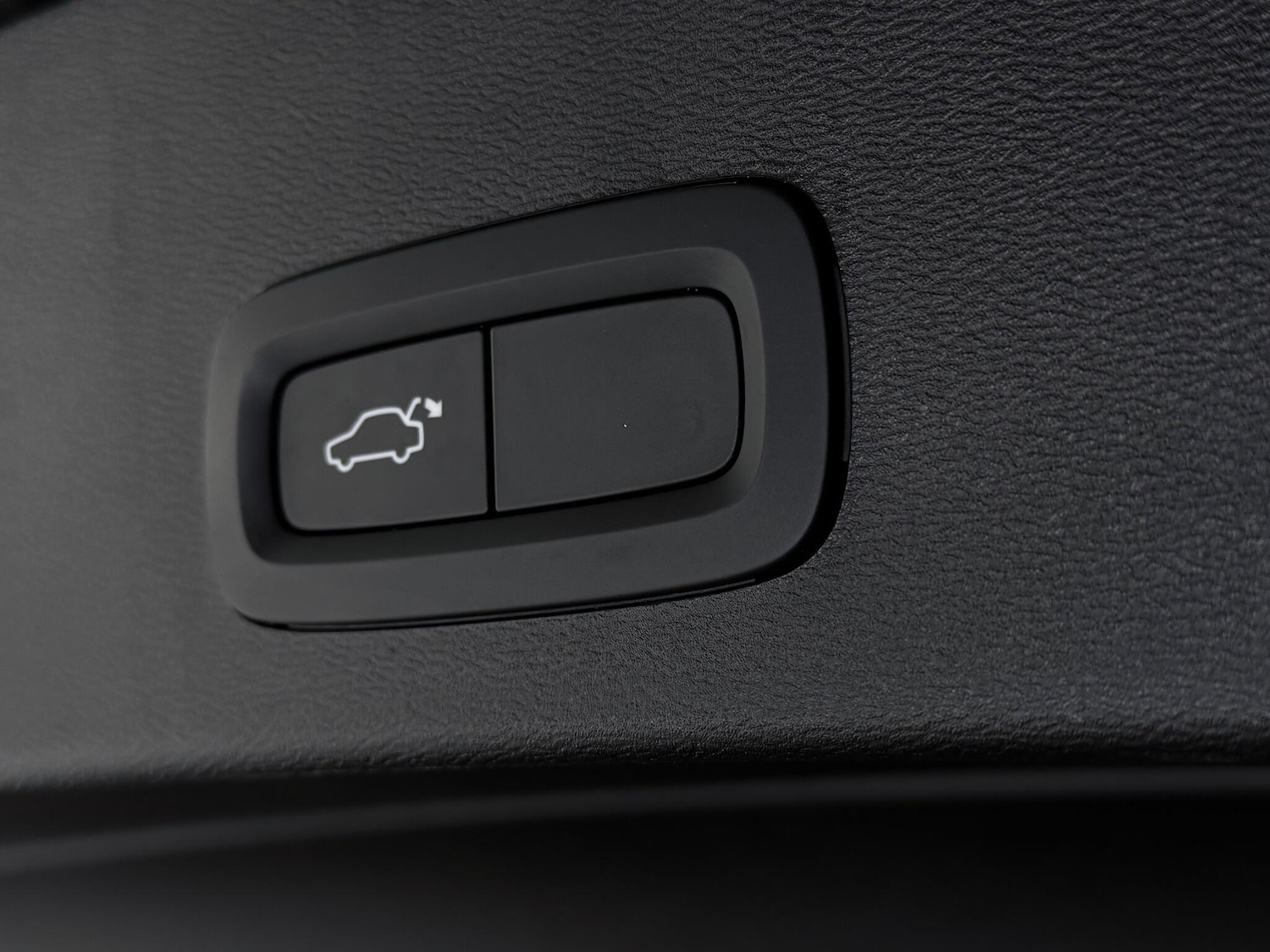 Used Volvo XC40 2022 for sale - 77260071: Photo 11