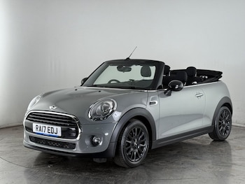 Used MINI Convertible 2017 for sale - 75721752: Photo