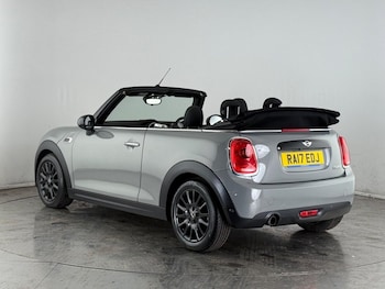 Used MINI Convertible 2017 for sale - 75721752: Photo