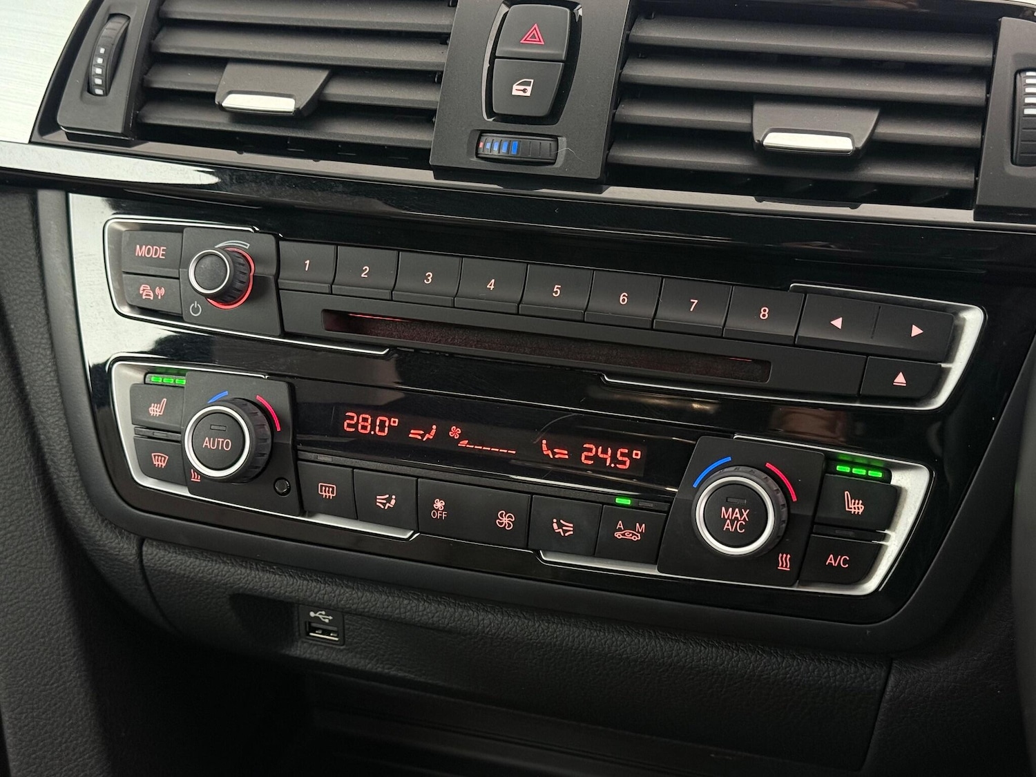 Used BMW 4 Series 2017 for sale - 77182493: Photo 30