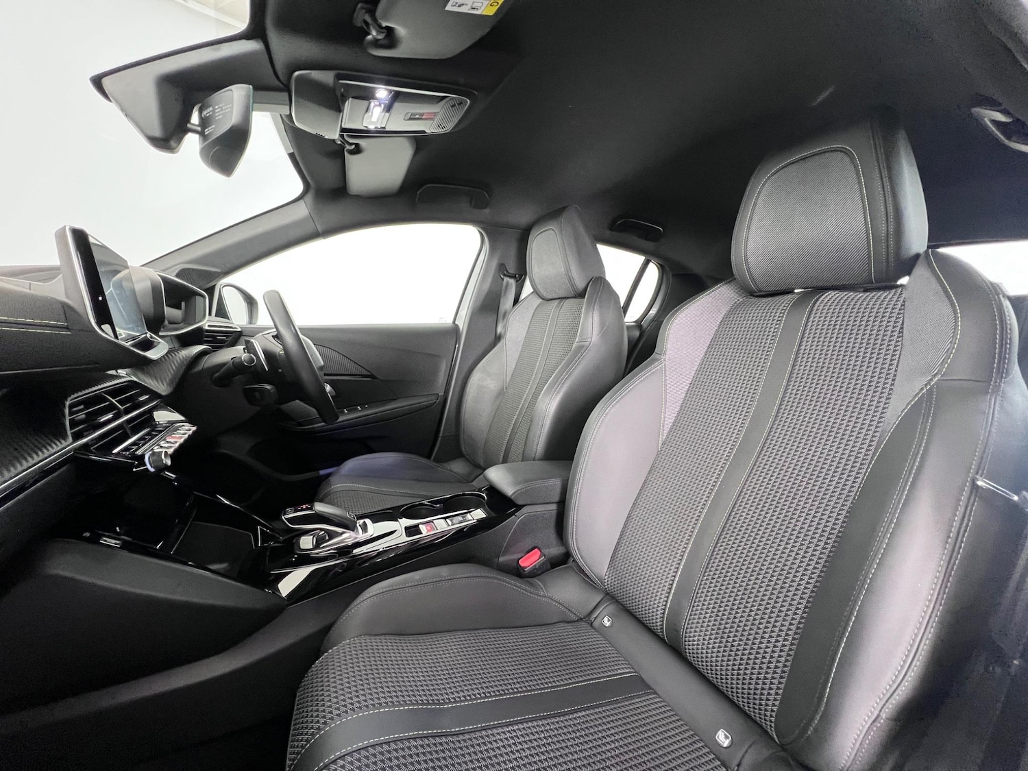 Used Peugeot 208 2020 for sale - 77182628: Photo 13