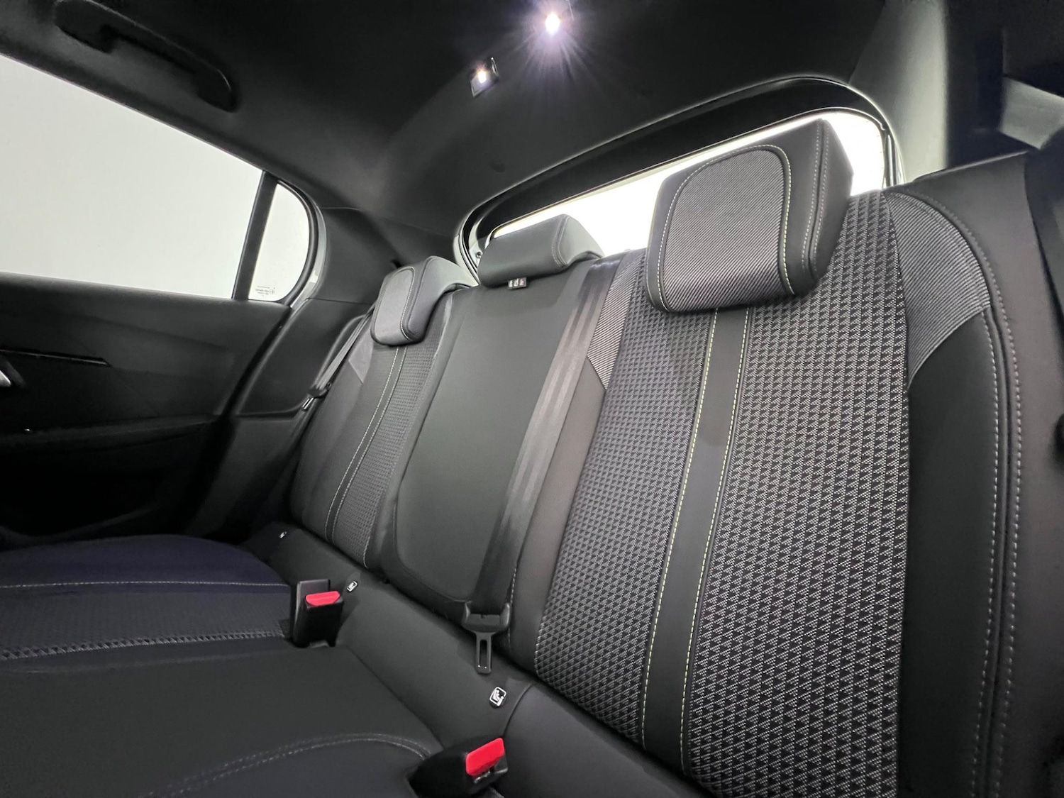 Used Peugeot 208 2020 for sale - 77182628: Photo 14