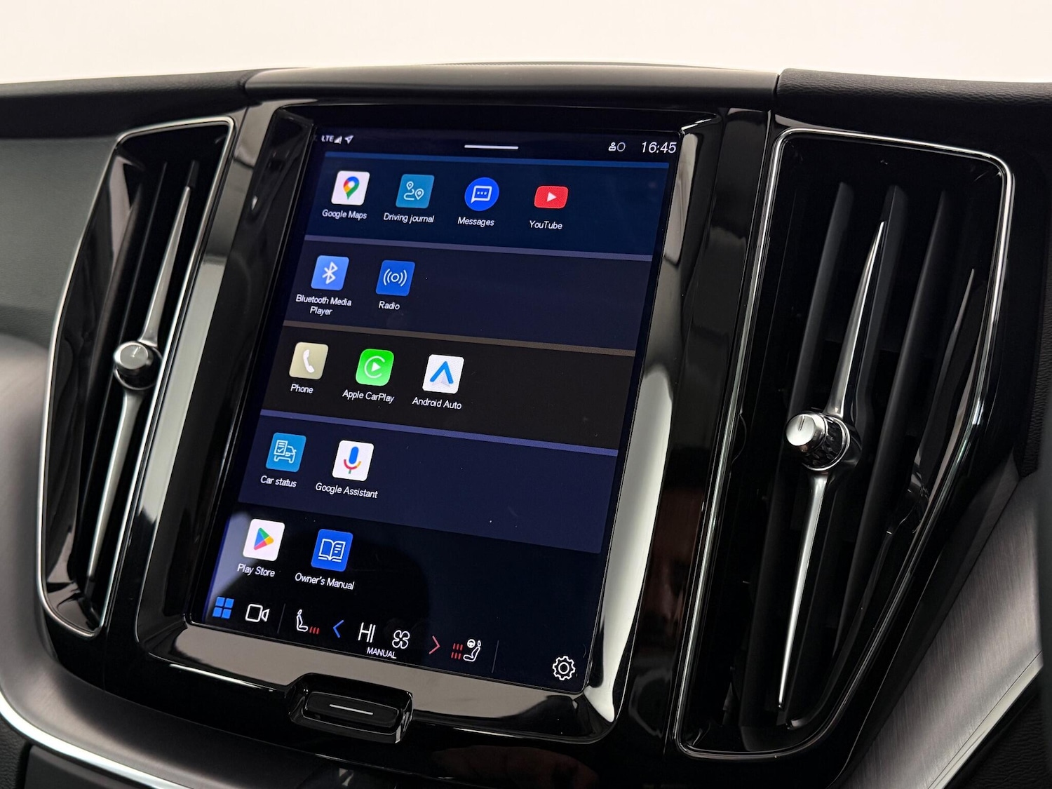 Used Volvo XC60 2022 for sale - 77246850: Photo 29