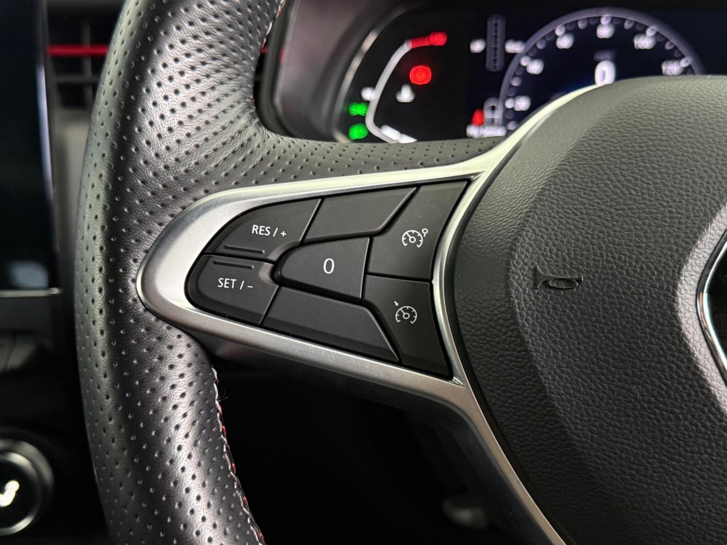 Used Renault Clio 2022 for sale - 77243977: Photo 18