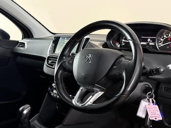 Used Peugeot 208 2018 for sale - 79590842: Photo
