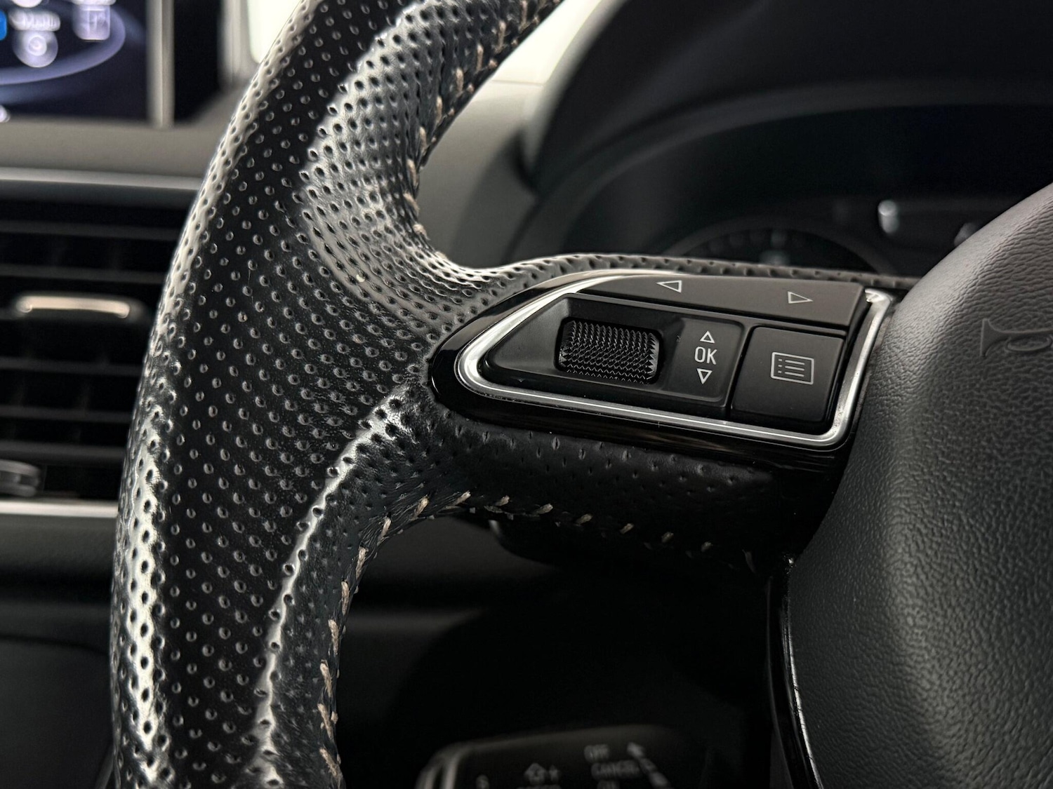 Used Audi Q3 2016 for sale - 77247067: Photo 17