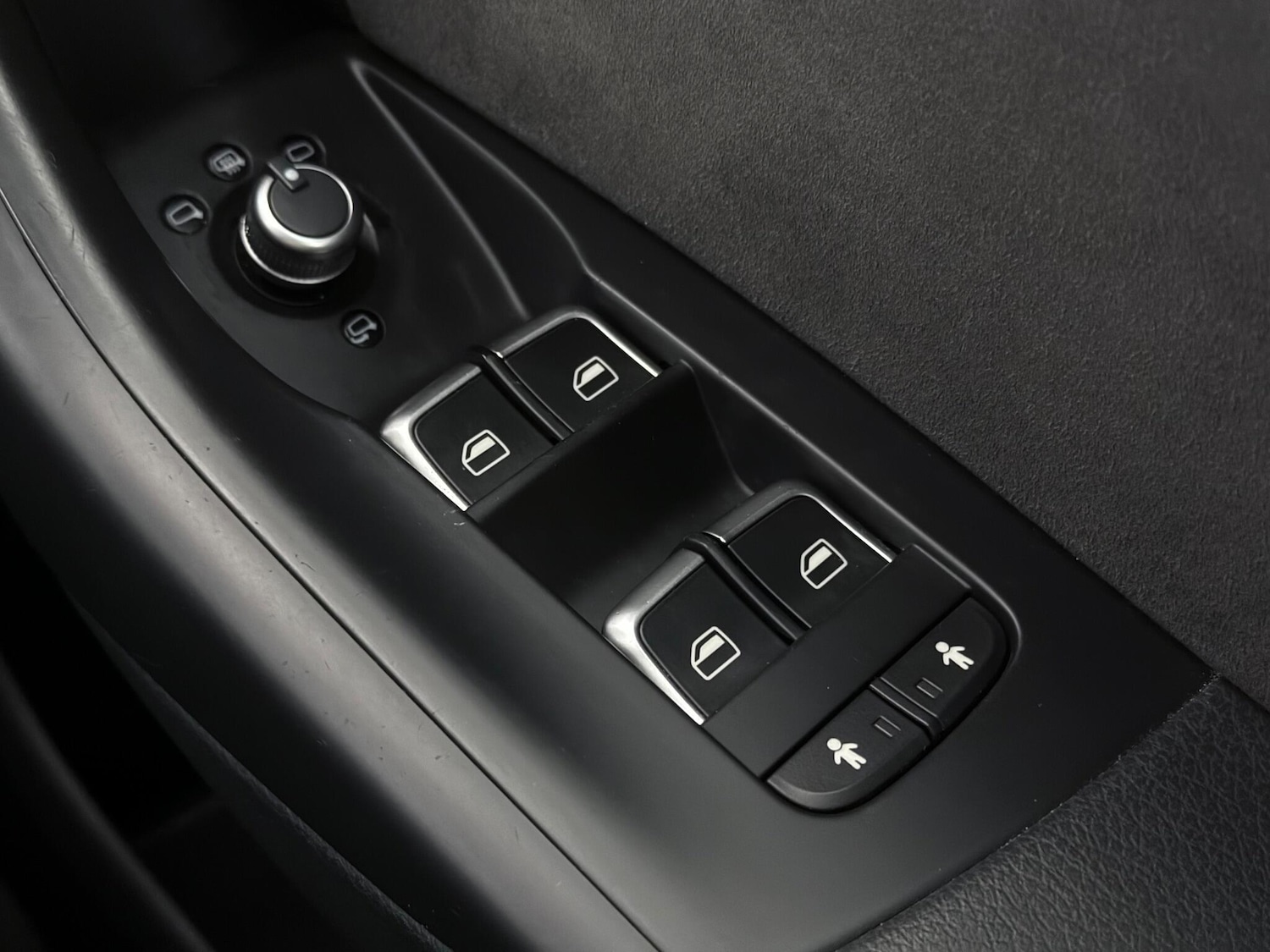 Used Audi Q3 2016 for sale - 77247067: Photo 32