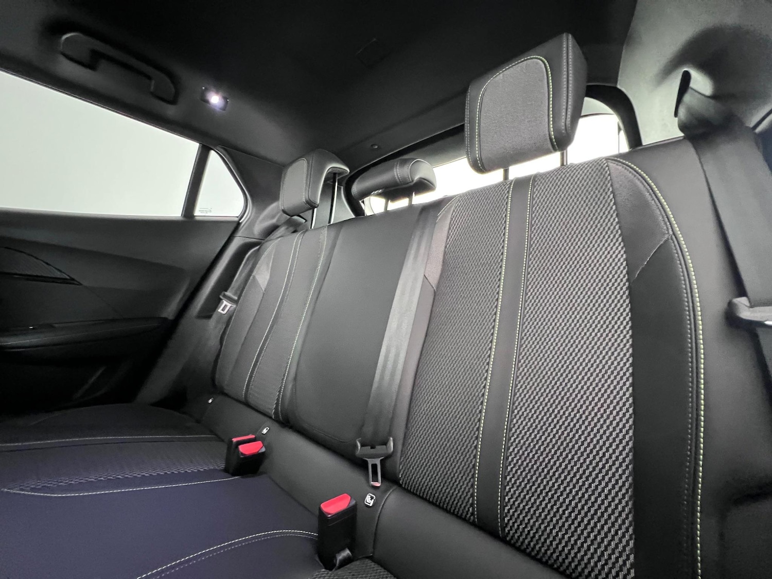 Used Peugeot 2008 2023 for sale - 76467015: Photo 15