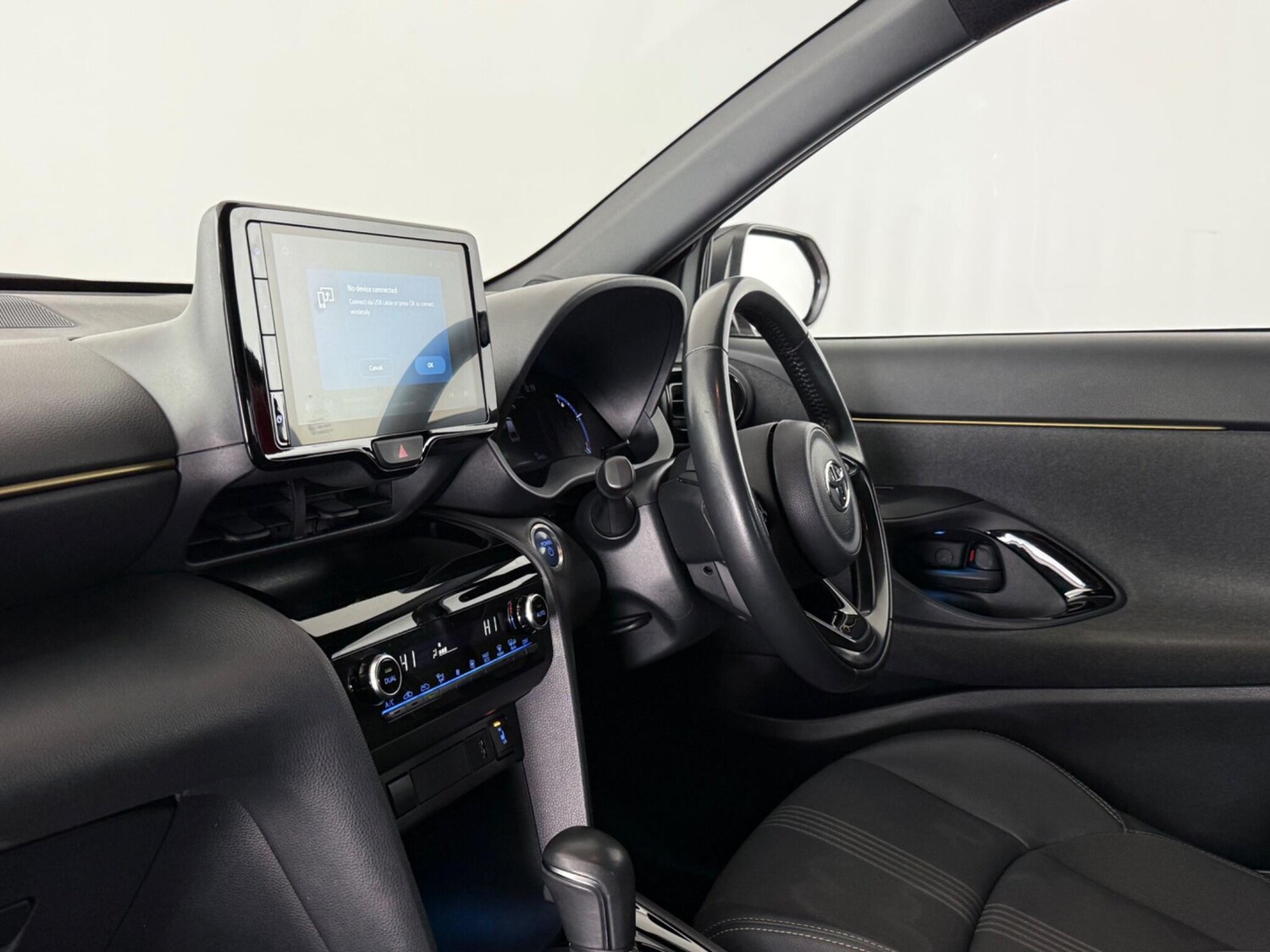 Used Toyota Yaris Cross 2022 for sale - 77359353: Photo 11