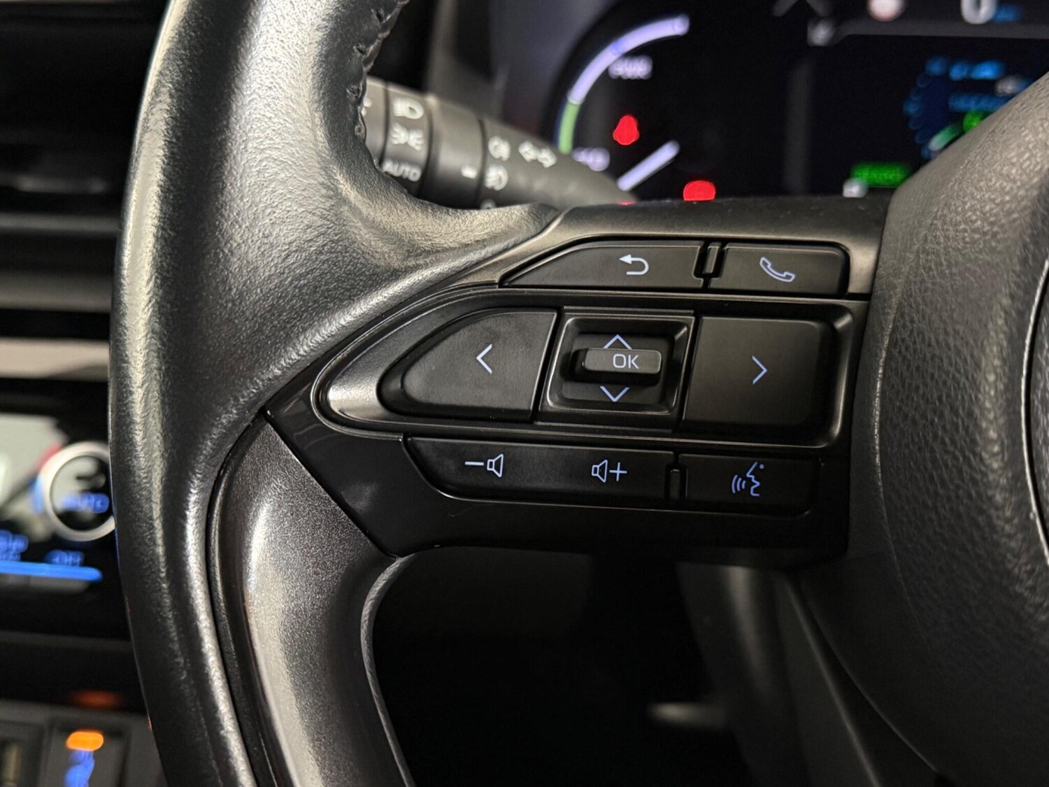 Used Toyota Yaris Cross 2022 for sale - 77359353: Photo 15