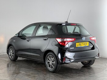 Used Toyota Yaris 2017 for sale - 77243116: Photo